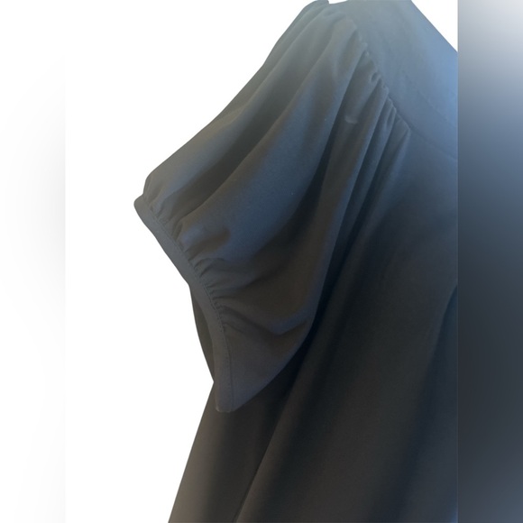 Tiana B Short Sleeve Flowy Midi Dress Size XL Black Round Neck Button Detail - Picture 4 of 11